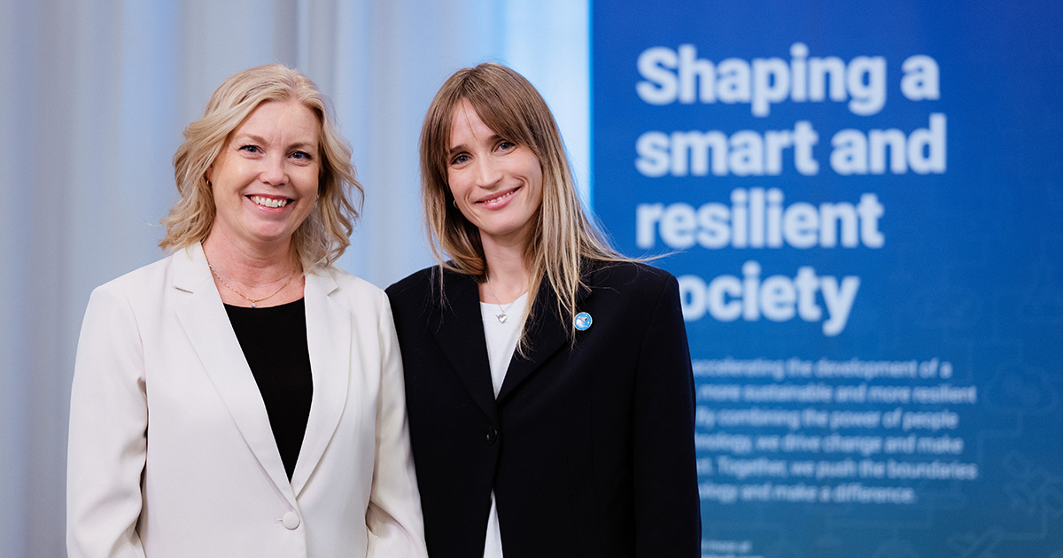 Jessica Öberg, vd för Combitech, och Ellen Eriksson, Generalsekreterare på Mattecentrum. Fotograf: David Brohede.